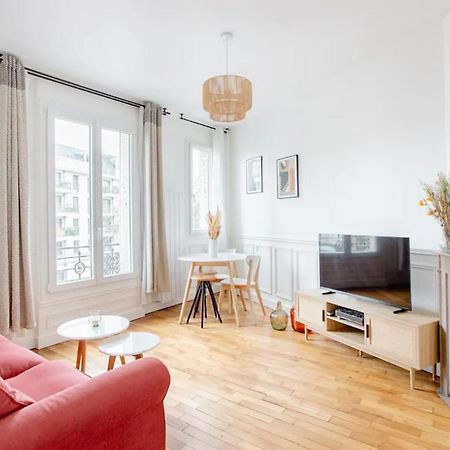 Charmant Appartement Cosy A Suresnes Luaran gambar