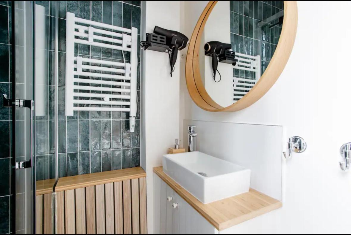 Charmant Appartement Cosy A Suresnes Luaran gambar